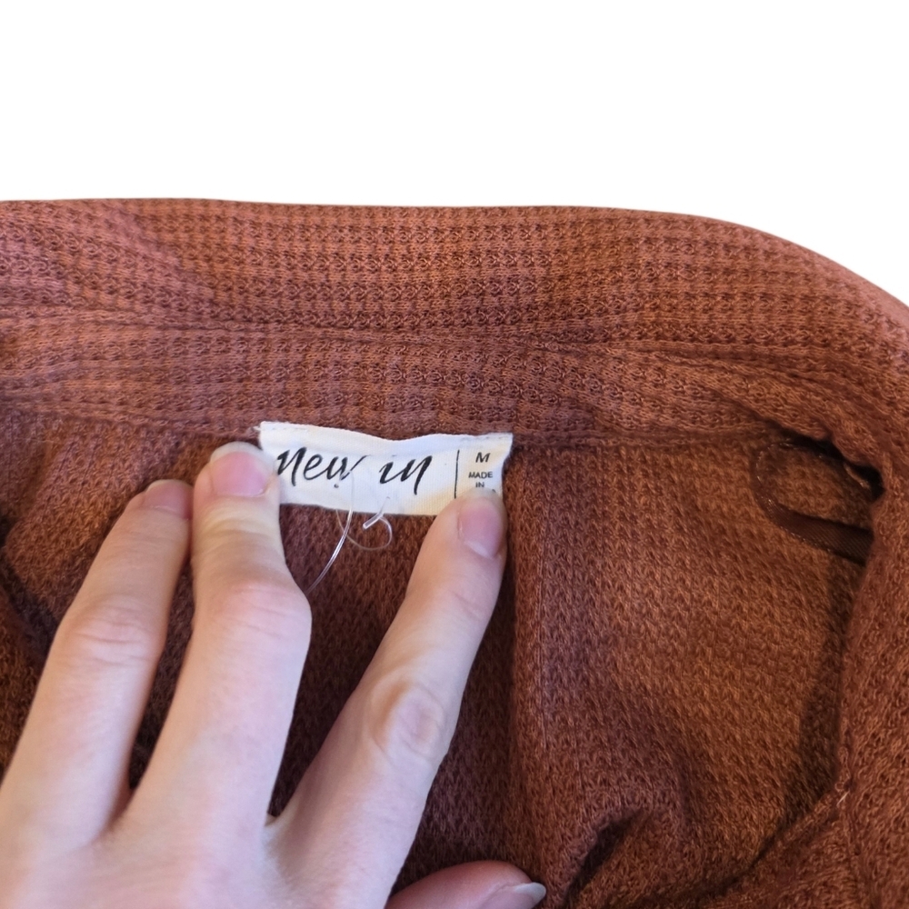 New In Rust Long Sleeve Waffle Knit Relaxed Shirt M - Picture 3 of 4
